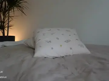 Iamcora  live sex cam