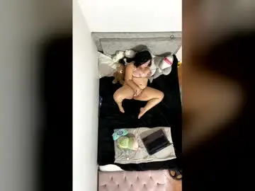 Lizza070  live sex cam