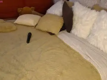 Miaderail  live sex cam