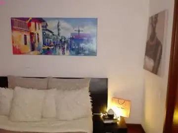 Miaderail  live sex cam