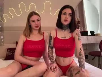 Playussoftly  live sex cam