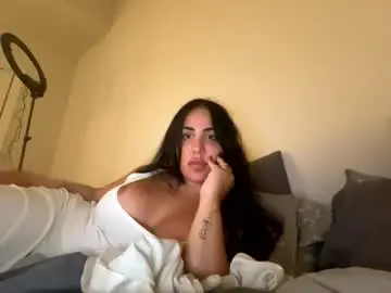 Rubistarrr  live sex cam