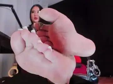 Xxx_madamme  live sex cam