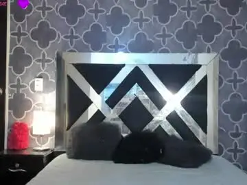 Adele_cruzz  live sex cam