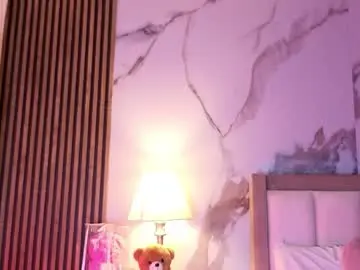 Alicialevy  live sex cam