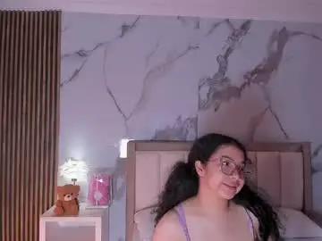 Alicialevy  live sex cam