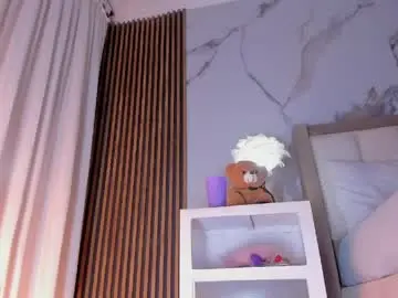 Alicialevy  live sex cam