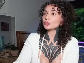 Belen_osqura  live sex cam