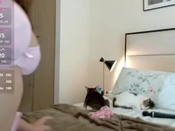 Carmenthebrat  live sex cam