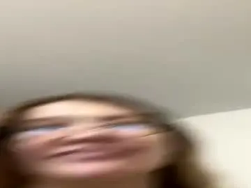 Diamondglam  live sex cam