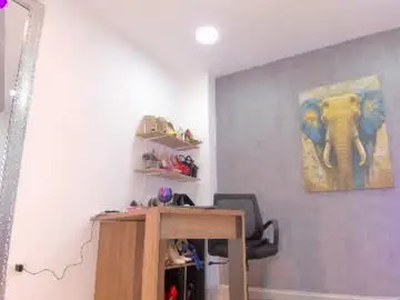Ella_pride1  live sex cam