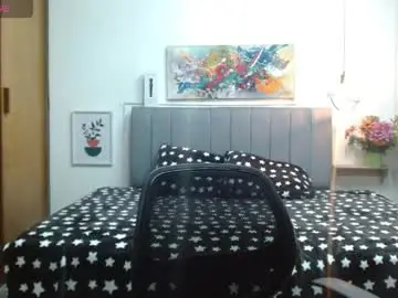 Ema_thorguer  live sex cam