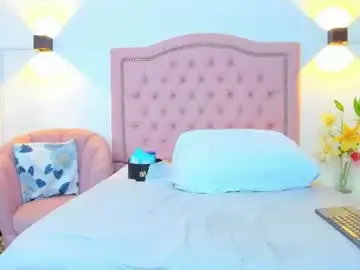 Julieehabubu  live sex cam