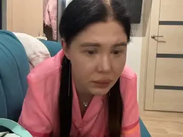 Keturahvelky  live sex cam