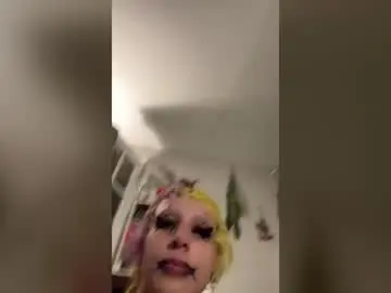 Mastershredhead  live sex cam