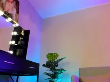 Mia__milan  live sex cam