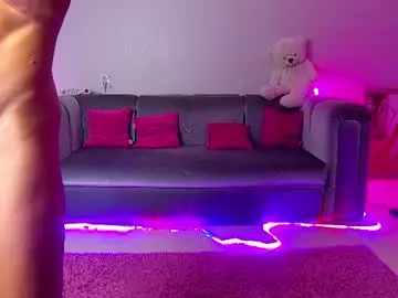 Nally_ferrari  live sex cam
