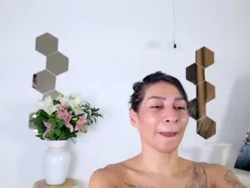 Pao_thebigclit  live sex cam