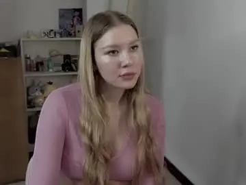 Luna2_0  live sex cam