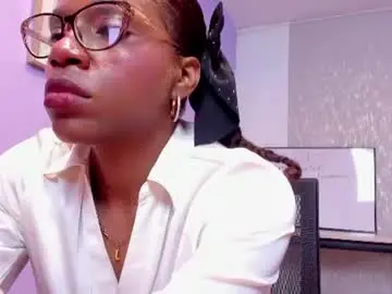 Sarahi_pusey  live sex cam