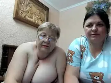 Sweetlenaandnatalia  live sex cam