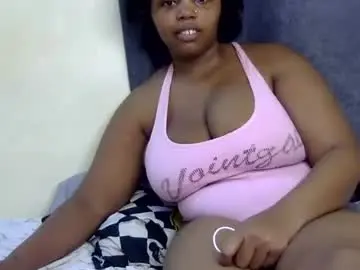 Breezyy9  live sex cam