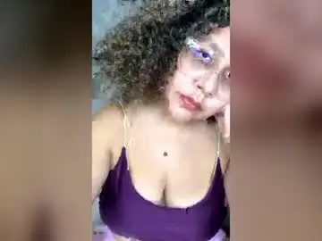 Cherrymusa  live sex cam