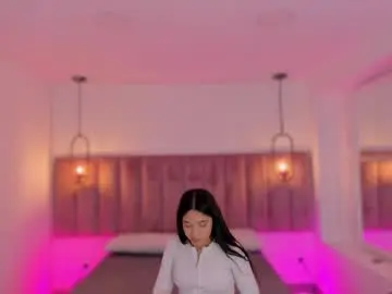 Haily_b  live sex cam