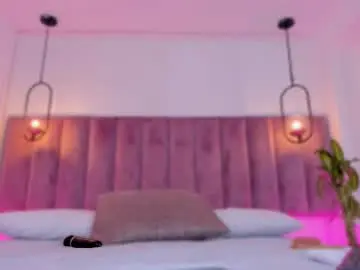 Haily_b  live sex cam