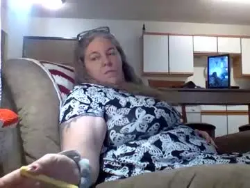 Hippysnewhere  live sex cam