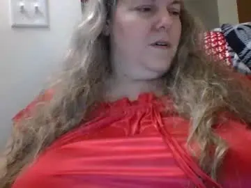 Hippysnewhere  live sex cam