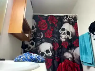 Hippysnewhere  live sex cam