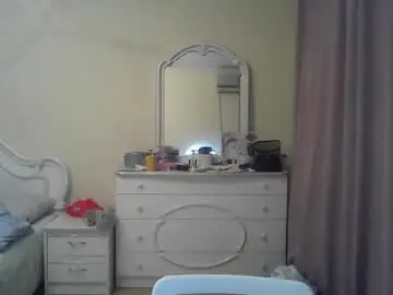 Kyddiekaffka  live sex cam