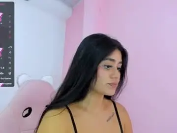 Kylie_vega1  live sex cam