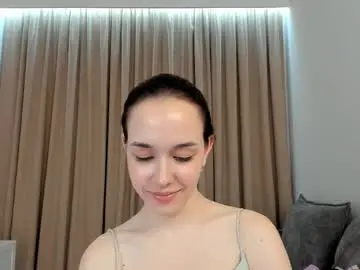 Lynseyolstad  live sex cam