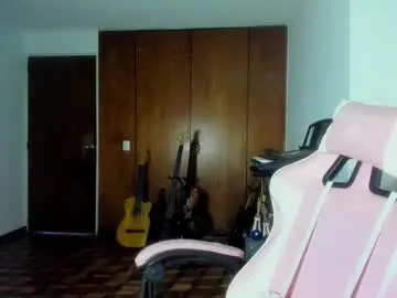 Madam_sativa  live sex cam