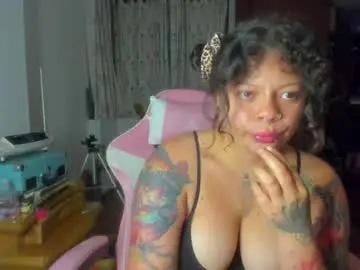 Madam_sativa  live sex cam
