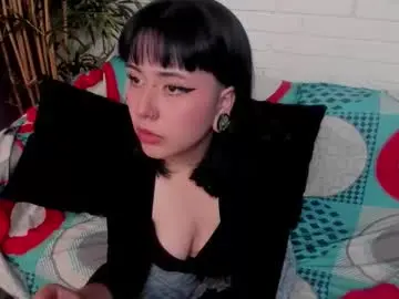 Mattmiau_22  live sex cam