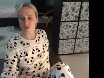 Mrsluck  live sex cam