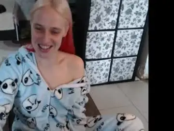 Mrsluck  live sex cam