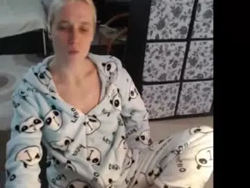 Mrsluck  live sex cam