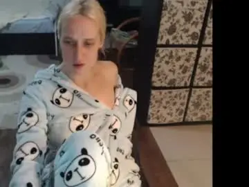 Mrsluck  live sex cam