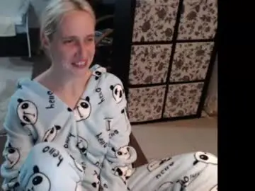 Mrsluck  live sex cam