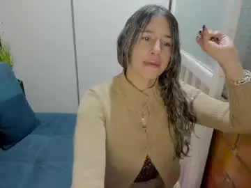 Penelope47  live sex cam