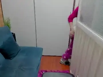 Penelope47  live sex cam