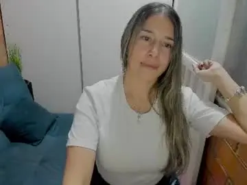 Penelope47  live sex cam