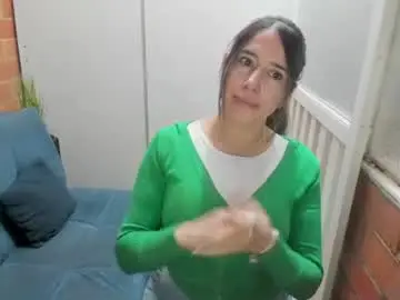 Penelope47  live sex cam