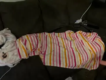 Queencurvesph  live sex cam