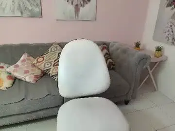 Rousee_v  live sex cam