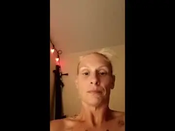 Sexiekitten39  live sex cam